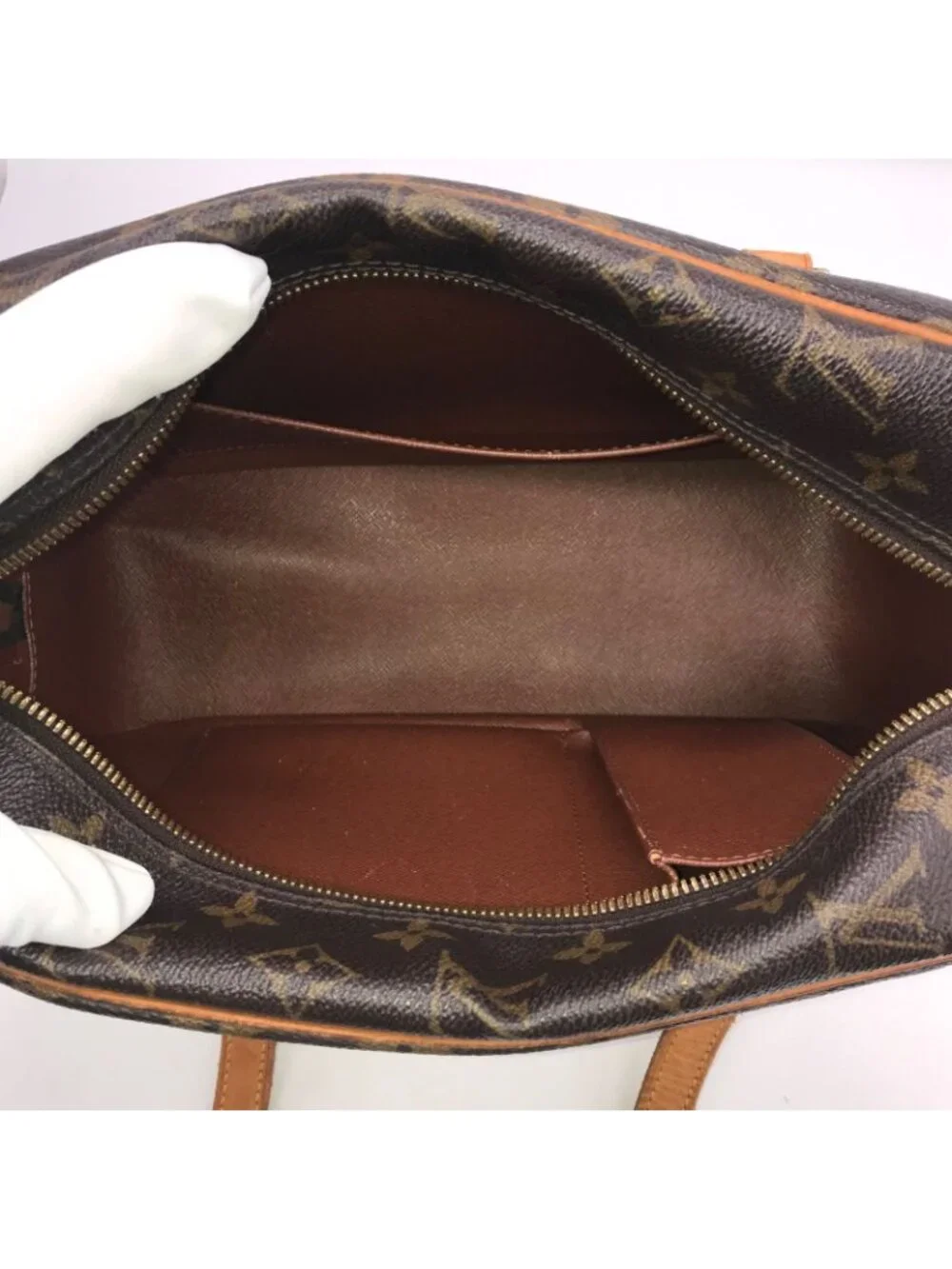 Louis Vuitton Monogram Cite MM Shoulder Bag Price Negotiation Welcome